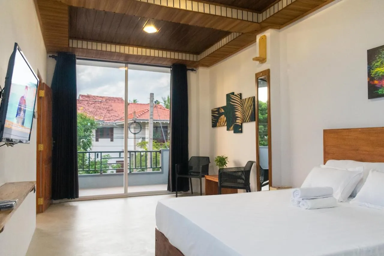 Western Sky Negombo Couette-café