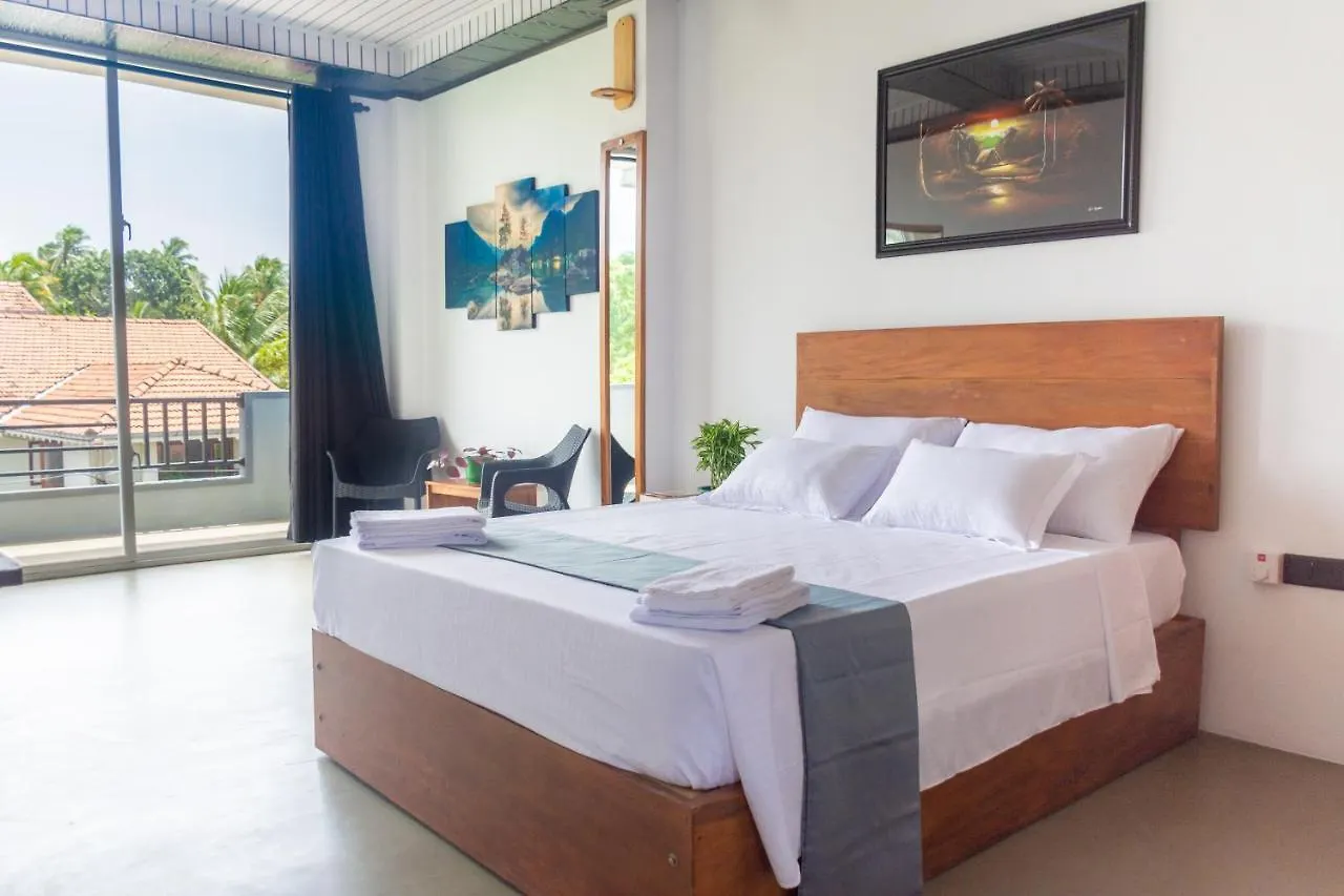 Couette-café Western Sky Negombo